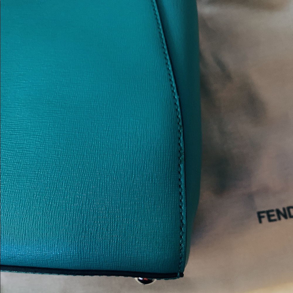 Fendi petit 2jours🌸 - Picture 14 of 16